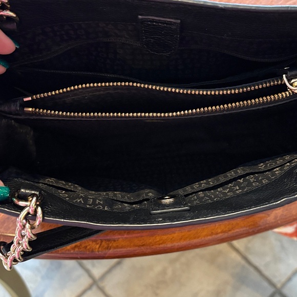 Kate Spade Black and White Bow Shoulder Bag - Picture 4 of 7